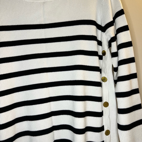 H&M Black and White Striped Knit Sweater L - Picture 6 of 10